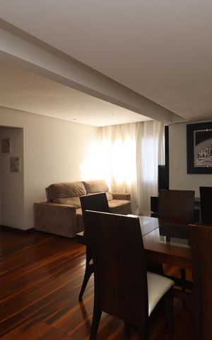 Apartamento para alugar com 80m², 2 quartos e 1 vaga Apartamento para alugar com 80m², 2 quartos e 1 vagaSala