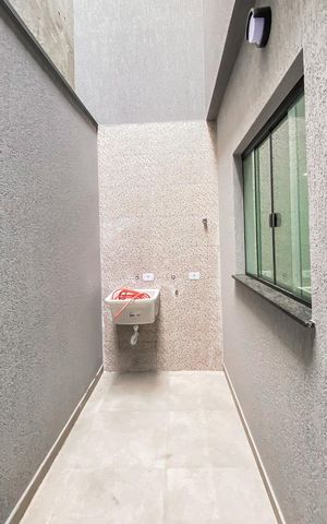 Casa à venda com 80m², 2 quartos e 1 vaga Casa à venda com 80m², 2 quartos e 1 vagaÁrea de Serviço