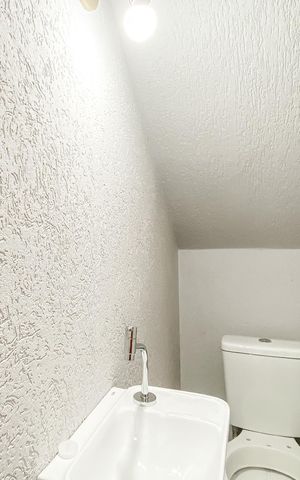 Casa à venda com 80m², 2 quartos e 1 vaga Casa à venda com 80m², 2 quartos e 1 vagaLavabo
