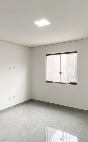 Casa à venda com 80m², 2 quartos e 1 vaga Casa à venda com 80m², 2 quartos e 1 vagaSala