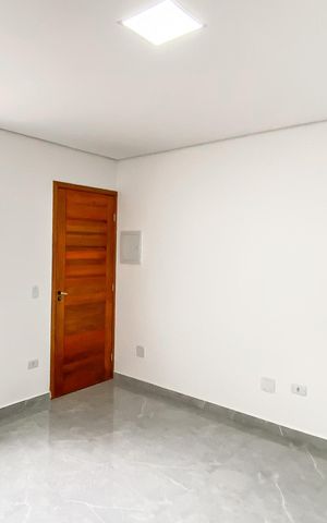 Casa à venda com 80m², 2 quartos e 1 vaga Casa à venda com 80m², 2 quartos e 1 vagaSala