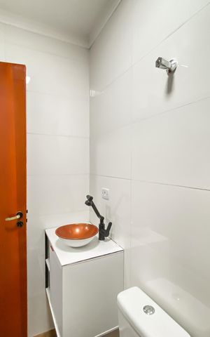 Casa à venda com 80m², 2 quartos e 1 vaga Casa à venda com 80m², 2 quartos e 1 vagaBanheiro da Suíte 2