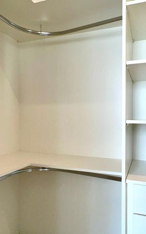 Apartamento para alugar com 38m², 1 quarto e 1 vaga Apartamento para alugar com 38m², 1 quarto e 1 vagaCloset da suíte