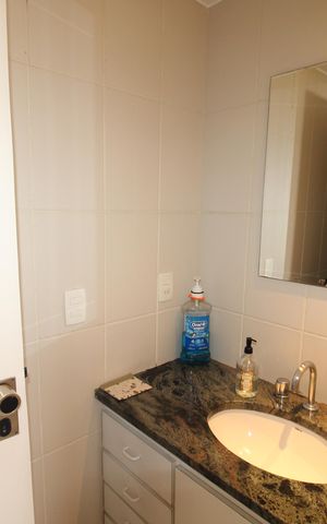 Apartamento para alugar com 254m², 3 quartos e 4 vagasQuarto 2 - Banheiro
