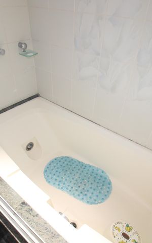 Apartamento para alugar com 254m², 3 quartos e 4 vagasQuarto 2 - Banheiro