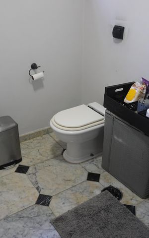 Casa de condomínio para alugar com 811m², 4 quartos e 4 vagasLavabo