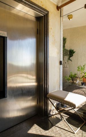 Apartamento à venda com 590m², 3 quartos e 5 vagas Apartamento à venda com 590m², 3 quartos e 5 vagasElevador