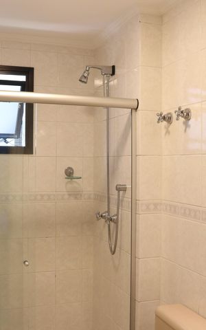 Apartamento à venda com 156m², 3 quartos e 2 vagasBanheiro 1