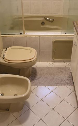 Apartamento à venda com 156m², 3 quartos e 2 vagasBanheiro 3