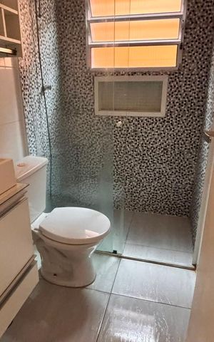 Apartamento para alugar com 65m², 2 quartos e 2 vagas Apartamento para alugar com 65m², 2 quartos e 2 vagasBanheiro