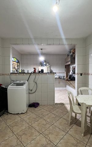 Casa à venda com 300m², 7 quartos e 1 vaga