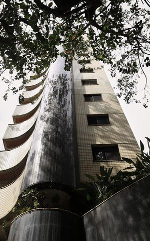Apartamento à venda com 92m², 3 quartos e 2 vagas Apartamento à venda com 92m², 3 quartos e 2 vagasFachada
