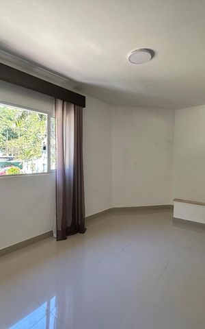 Casa de condomínio para alugar com 200m², 4 quartos e 3 vagasSala íntima 