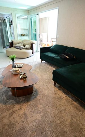 Apartamento à venda com 2m², 4 quartos e 2 vagasSala
