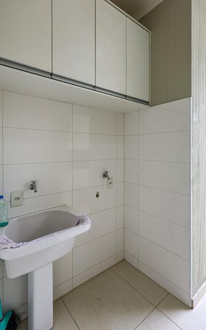 Apartamento para alugar com 105m², 3 quartos e 2 vagas Apartamento para alugar com 105m², 3 quartos e 2 vagasÁrea de serviço