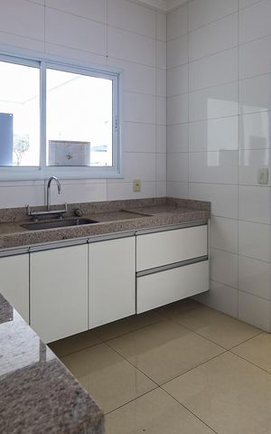 Apartamento para alugar com 105m², 3 quartos e 2 vagas Apartamento para alugar com 105m², 3 quartos e 2 vagasCozinha