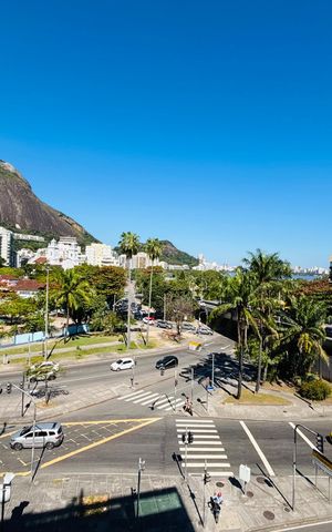 Apartamento à venda com 87m², 2 quartos e 1 vaga