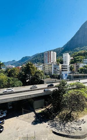 Apartamento à venda com 87m², 2 quartos e 1 vaga
