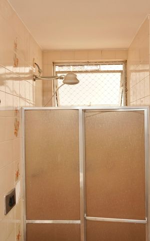 Apartamento à venda com 85m², 2 quartos e 1 vaga Apartamento à venda com 85m², 2 quartos e 1 vagaBanheiro Social