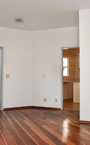 Apartamento à venda com 85m², 2 quartos e 1 vaga Apartamento à venda com 85m², 2 quartos e 1 vagaSala