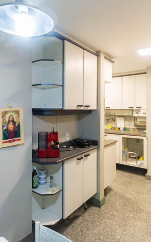 Apartamento para alugar com 156m², 4 quartos e 2 vagasCozinha