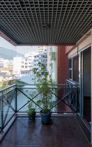 Apartamento para alugar com 156m², 4 quartos e 2 vagasVaranda