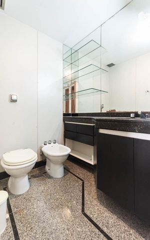 Apartamento para alugar com 156m², 4 quartos e 2 vagasBanheiro da Suíte