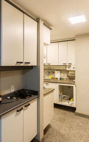 Apartamento para alugar com 156m², 4 quartos e 2 vagasCozinha