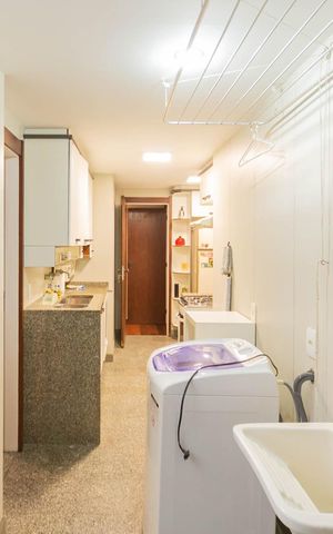 Apartamento para alugar com 156m², 4 quartos e 2 vagasÁrea de Serviço