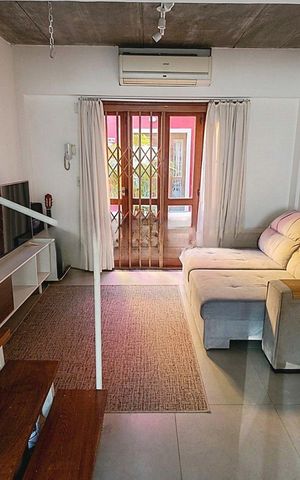 Casa de condomínio à venda com 61m², 2 quartos e 1 vaga Casa de condomínio à venda com 61m², 2 quartos e 1 vagaSala