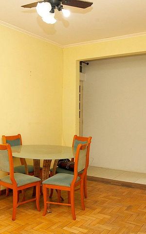 Apartamento à venda com 80m², 2 quartos e sem vagaSala