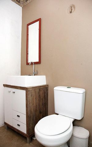 Apartamento à venda com 80m², 2 quartos e sem vagaBanheiro social