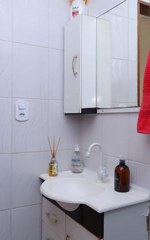Casa à venda com 240m², 2 quartos e 2 vagasBanheiro