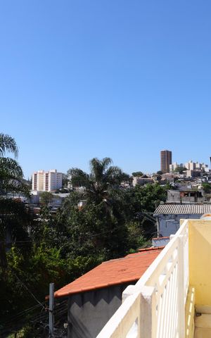 Casa à venda com 240m², 2 quartos e 2 vagasVaranda