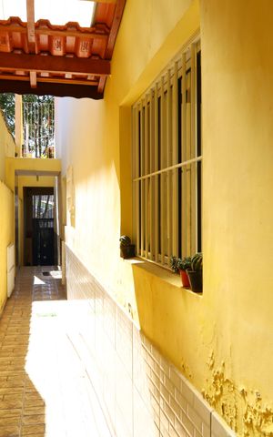 Casa à venda com 240m², 2 quartos e 2 vagasCorredor
