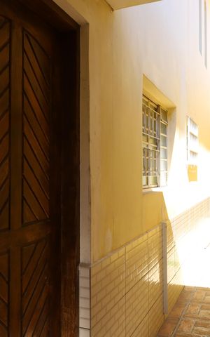 Casa à venda com 240m², 2 quartos e 2 vagasCorredor