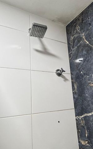 Apartamento à venda com 44m², 2 quartos e 1 vaga Apartamento à venda com 44m², 2 quartos e 1 vagaBanheiro