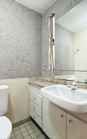 Apartamento para alugar com 60m², 2 quartos e 1 vaga Apartamento para alugar com 60m², 2 quartos e 1 vagaBanheiro