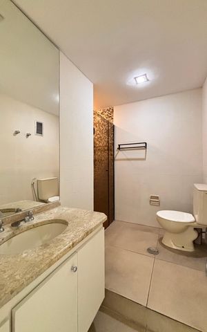 Apartamento para alugar com 90m², 3 quartos e 2 vagas Apartamento para alugar com 90m², 3 quartos e 2 vagasBanheiro Social