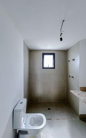 Apartamento à venda com 186m², 3 quartos e 2 vagasBanheiro da Suíte 1