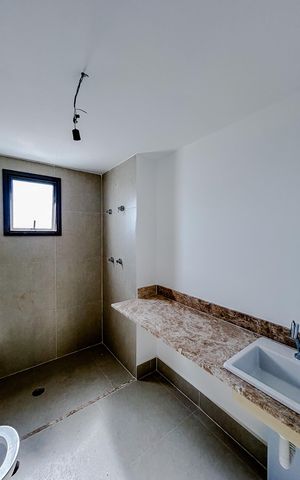 Apartamento à venda com 186m², 3 quartos e 2 vagasBanheiro da Suíte 1