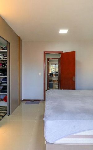 Casa à venda com 133m², 3 quartos e 2 vagas Casa à venda com 133m², 3 quartos e 2 vagasQuarto