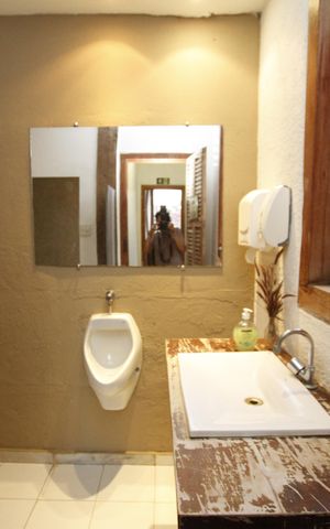 Casa à venda com 245m², 3 quartos e 3 vagasBanheiro 3