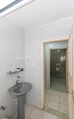 Casa para alugar com 60m², 1 quarto e 1 vaga Casa para alugar com 60m², 1 quarto e 1 vagaBanheiro social