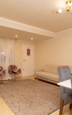 Casa à venda com 185m², 3 quartos e 2 vagas Casa à venda com 185m², 3 quartos e 2 vagasSala
