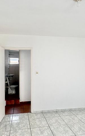 Studio para alugar com 30m², 1 quarto e sem vaga Studio para alugar com 30m², 1 quarto e sem vagaQuarto