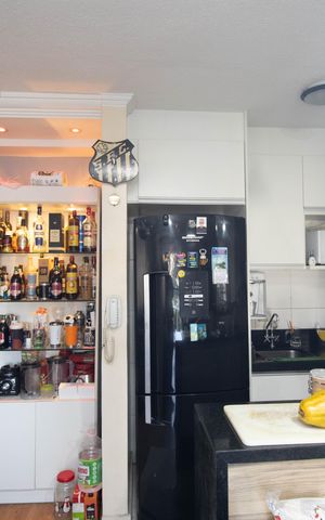 Apartamento à venda com 53m², 2 quartos e 1 vaga Apartamento à venda com 53m², 2 quartos e 1 vagaCozinha e Área de Serviço