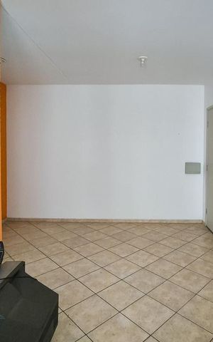 Apartamento à venda com 55m², 2 quartos e 1 vaga Apartamento à venda com 55m², 2 quartos e 1 vagaSala
