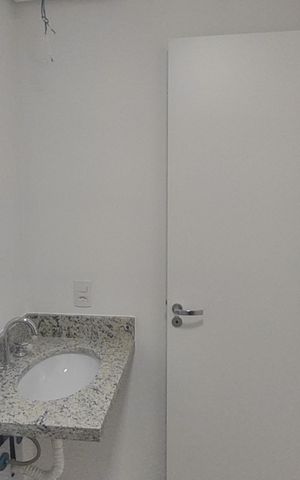 Apartamento à venda com 66m², 2 quartos e 2 vagas Apartamento à venda com 66m², 2 quartos e 2 vagasBanheiro