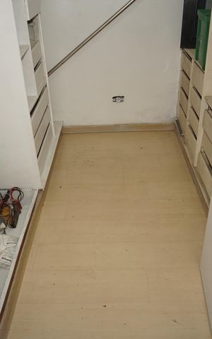 Casa de condomínio para alugar com 3000m², 6 quartos e 8 vagasCloset da suíte 2